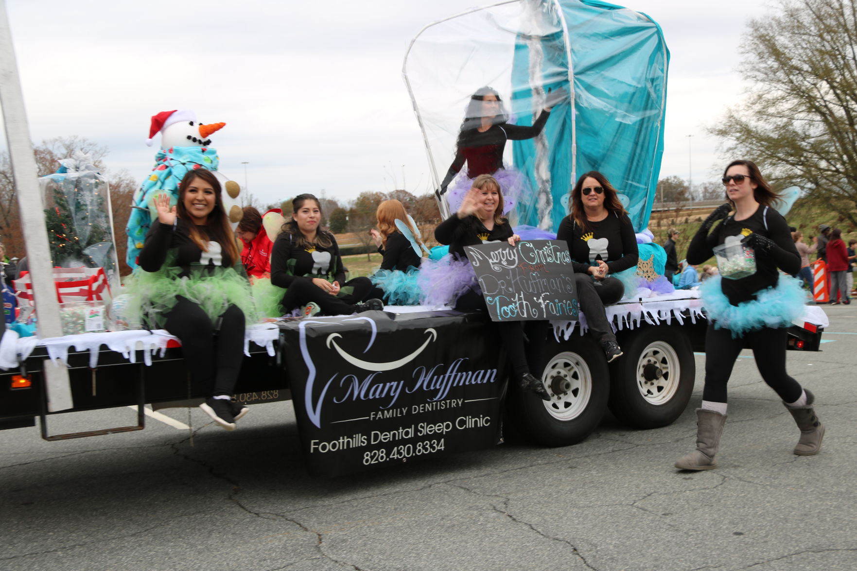 J. Iverson Riddle Christmas Parade 2018 (272).JPG